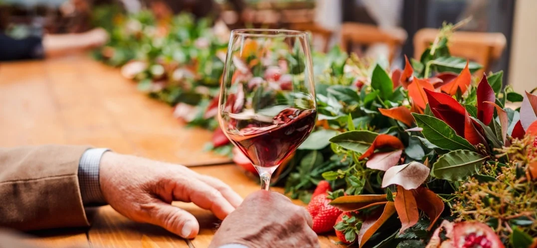 Assaggiare il vino: le 3 fasi della degustazione